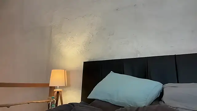 Snapshot of _liatris_ chatting on January 2025 12:04:02 PM liatris online show from January 2025 12:04:02 PM