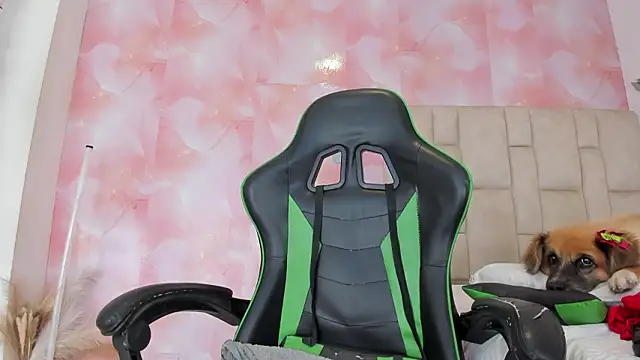 aida rose  online show from February 2026 05:53:01 PM