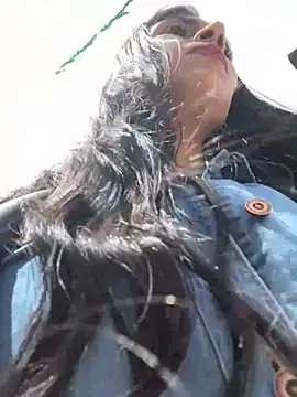 Astrid-- online show from April 2026 03:17:02 PM