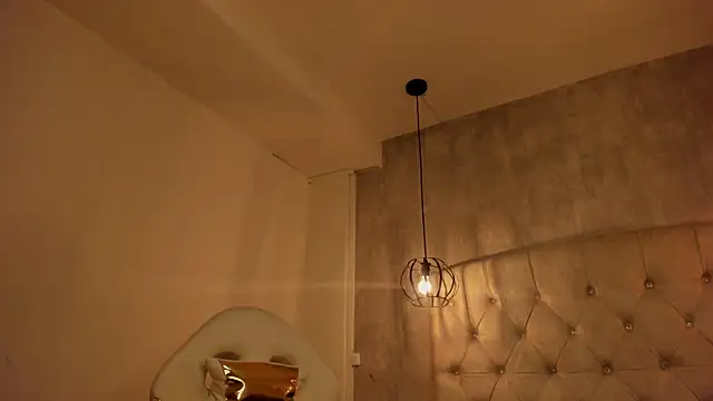 Snapshot of Alice_Laurentt chatting on February 2025 09:16:02 AM Alice Laurentt online show from February 2025 09:16:02 AM