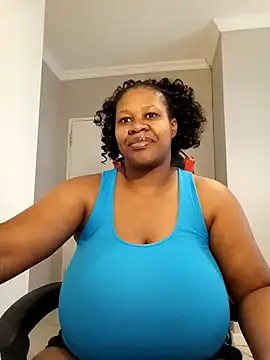 Snapshot of bustylisa1983 chatting on February 2025 01:41:01 PM bustylisa1983 online show from February 2025 01:41:01 PM