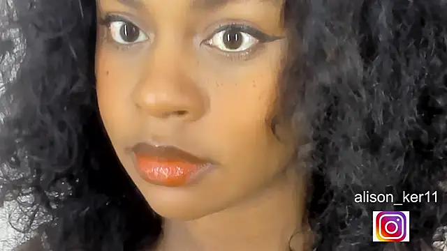 Snapshot of alison-ker3 chatting on May 2026 05:15:01 AM alison-ker3 online show from May 2026 05:15:01 AM