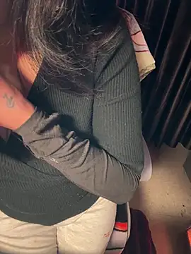 sexy-simmy online show from February 2026 06:56:01 PM