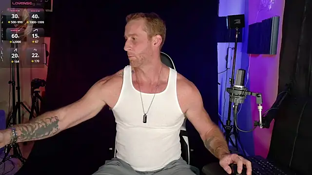 Snapshot of FiftyShadez chatting on September 2025 07:59:01 PM FiftyShadez online show from September 2025 07:59:01 PM