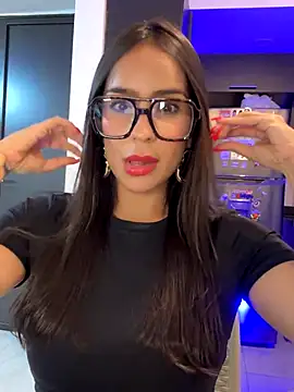 Mau White online show from September 2025 12:32:01 AM