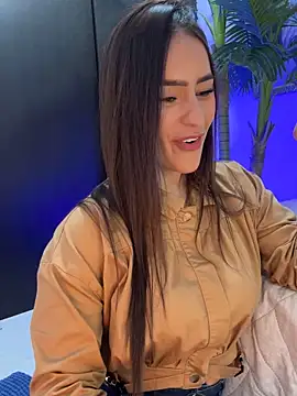 Mau White online show from February 2026 01:42:02 AM