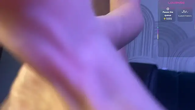 Snapshot of viviann_evans chatting on November 2025 01:22:01 AM viviann evans online show from November 2025 01:22:01 AM