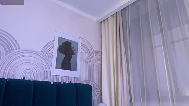 Snapshot of viviann_evans chatting on December 2025 01:43:01 AM viviann evans online show from December 2025 01:43:01 AM