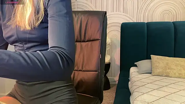 Snapshot of viviann_evans chatting on February 2026 01:00:02 AM viviann evans online show from February 2026 01:00:02 AM