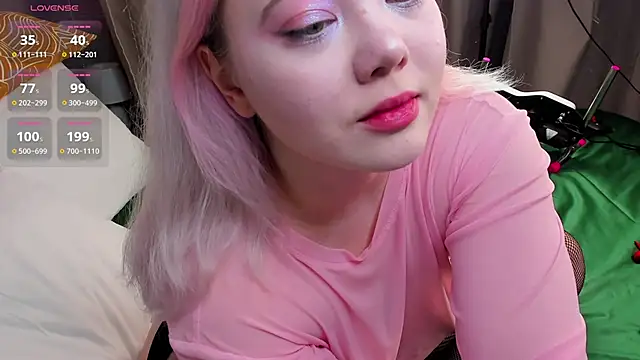   KawaiiYuki   online show from December 2024 01:18:02 AM