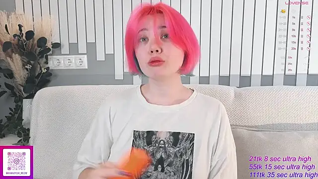   KawaiiYuki   online show from November 2025 06:30:01 AM