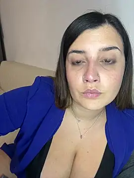 Snapshot of Novababy18 chatting on December 2024 11:04:01 PM Novababy18 online show from December 2024 11:04:01 PM