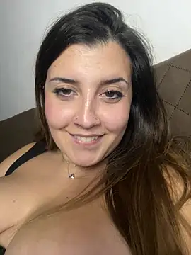 Snapshot of Novababy18 chatting on December 2024 05:29:02 AM Novababy18 online show from December 2024 05:29:02 AM