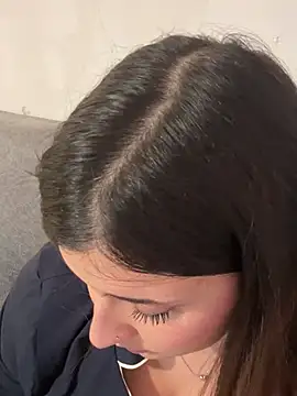 Snapshot of Novababy18 chatting on December 2024 12:02:01 PM Novababy18 online show from December 2024 12:02:01 PM