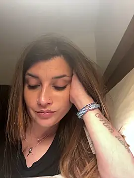 Snapshot of Novababy18 chatting on February 2025 11:41:01 PM Novababy18 online show from February 2025 11:41:01 PM