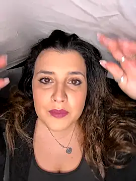 Snapshot of Novababy18 chatting on December 2025 10:15:01 PM Novababy18 online show from December 2025 10:15:01 PM