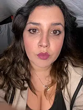 Snapshot of Novababy18 chatting on December 2025 09:54:01 PM Novababy18 online show from December 2025 09:54:01 PM