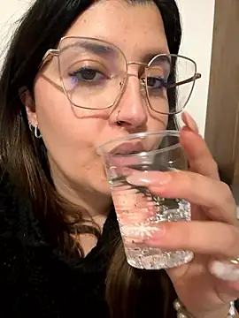 Snapshot of Novababy18 chatting on January 2026 10:15:01 PM Novababy18 online show from January 2026 10:15:01 PM