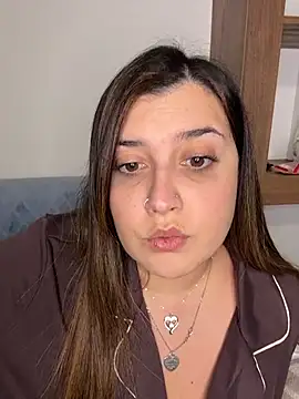 Snapshot of Novababy18 chatting on February 2026 10:50:02 PM Novababy18 online show from February 2026 10:50:02 PM