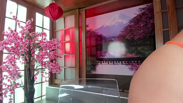 miiss anna online show from February 2026 11:58:02 AM