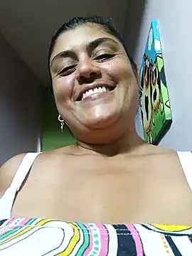 Snapshot of AlyDenalioficial chatting on January 2025 05:28:02 PM AlyDenalioficial online show from January 2025 05:28:02 PM