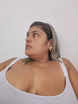 Snapshot of AlyDenalioficial chatting on May 2026 11:25:02 PM AlyDenalioficial online show from May 2026 11:25:02 PM