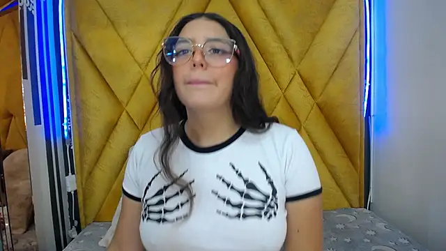 Paola Lyon  online show from February 2025 11:56:01 AM