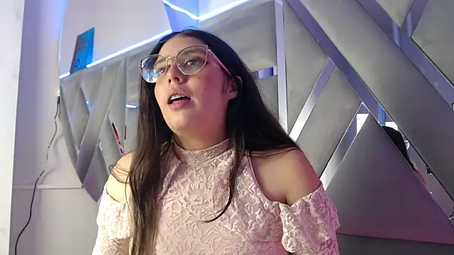 Paola Lyon  online show from February 2025 01:21:01 AM