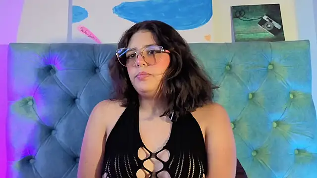 Paola Lyon  online show from March 2026 12:09:01 PM