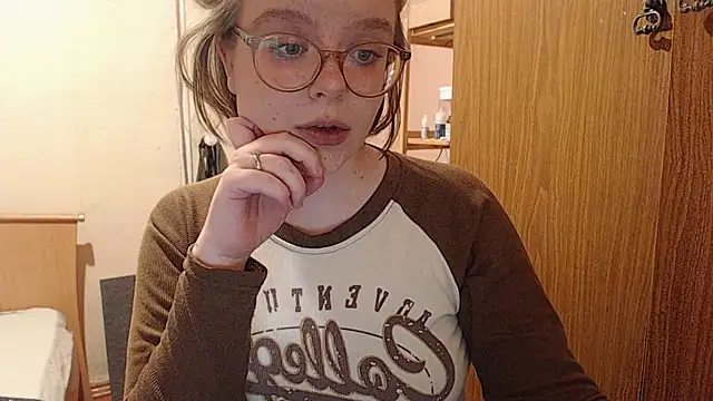 Chmiri cb online show from December 2024 06:29:01 PM