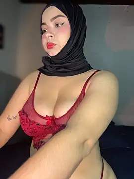 Snapshot of aneesa_darzi chatting on February 2026 04:35:01 PM aneesa darzi online show from February 2026 04:35:01 PM