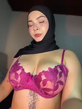 aneesa darzi online show from May 2026 09:00:02 PM