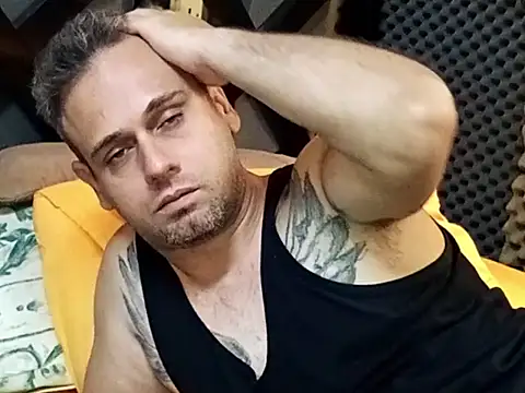 Snapshot of Arabeyes chatting on September 2025 01:12:01 PM Arabeyes online show from September 2025 01:12:01 PM