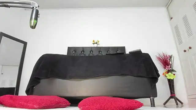 martinaclark online show from May 2026 12:07:01 AM
