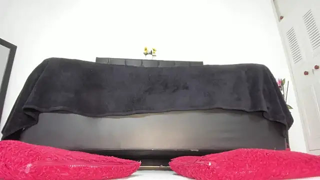 martinaclark online show from May 2026 10:36:01 AM