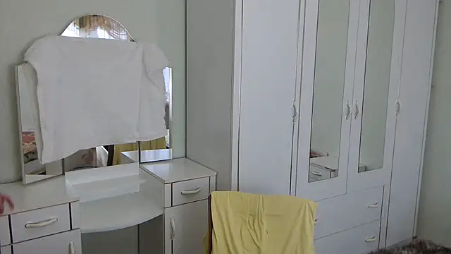 Snapshot of Zoro1999 chatting on December 2024 11:08:02 AM Zoro1999 online show from December 2024 11:08:02 AM