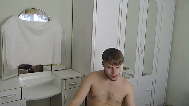 Snapshot of Zoro1999 chatting on January 2025 01:13:01 PM Zoro1999 online show from January 2025 01:13:01 PM