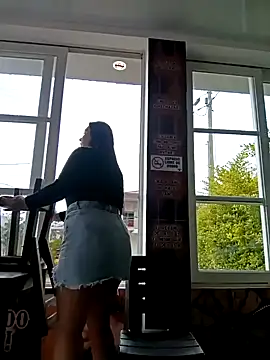 Snapshot of my-kitty chatting on February 2025 09:25:02 PM my-kitty online show from February 2025 09:25:02 PM