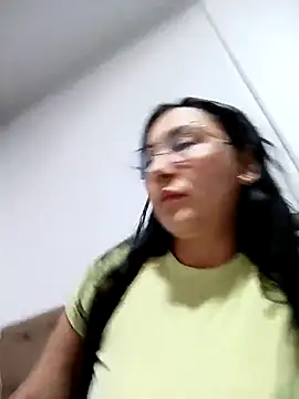 Snapshot of my-kitty chatting on October 2025 10:25:02 PM my-kitty online show from October 2025 10:25:02 PM