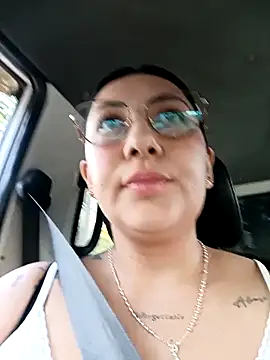 Snapshot of my-kitty chatting on November 2025 09:03:01 PM my-kitty online show from November 2025 09:03:01 PM