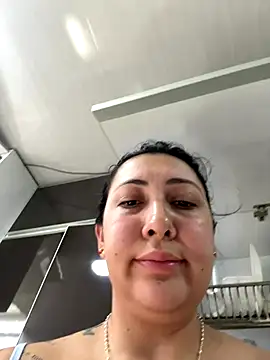 Snapshot of my-kitty chatting on November 2025 03:45:01 PM my-kitty online show from November 2025 03:45:01 PM