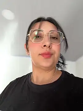 my-kitty online show from June 2026 09:17:01 PM