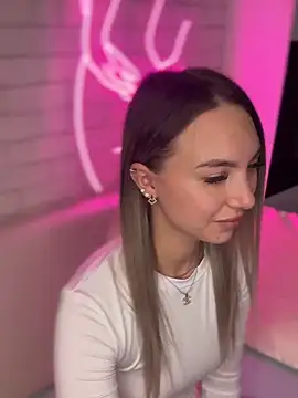 MiaMinx online show from December 2024 01:32:02 AM