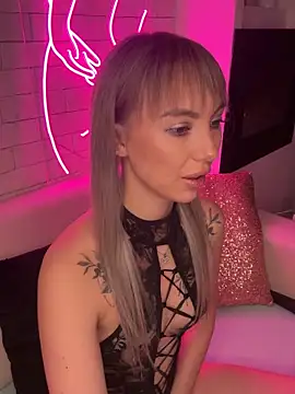 MiaMinx online show from December 2024 10:41:02 PM