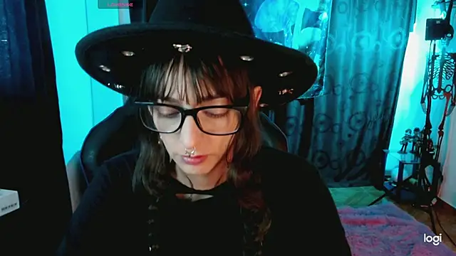 Snapshot of Kizzuky chatting on March 2025 10:05:01 PM Kizzuky online show from March 2025 10:05:01 PM