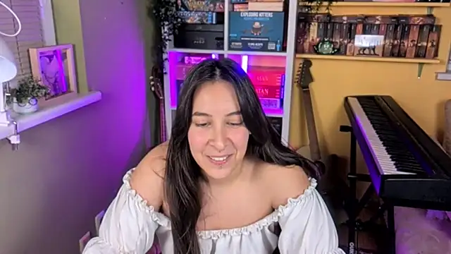 LelianaHazel online show from November 2025 06:21:01 PM