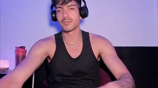 Snapshot of magnusifrit chatting on December 2024 04:45:02 AM magnusifrit online show from December 2024 04:45:02 AM