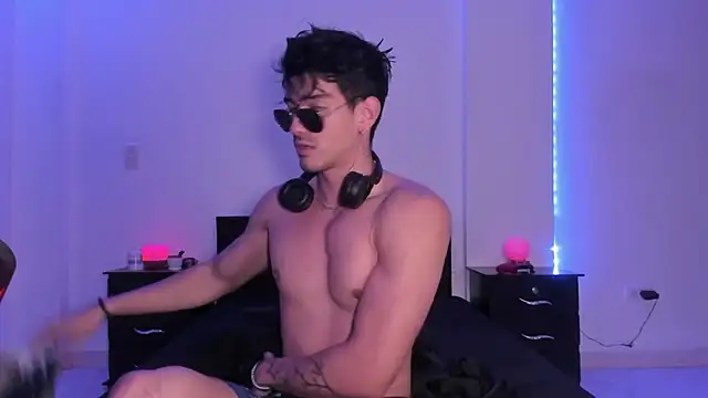 Snapshot of magnusifrit chatting on January 2025 09:08:01 PM magnusifrit online show from January 2025 09:08:01 PM