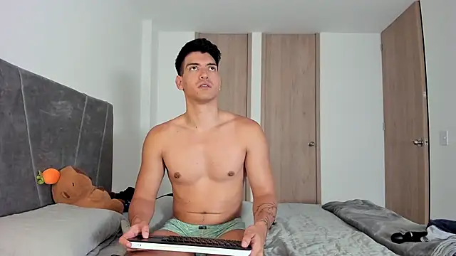 Snapshot of magnusifrit chatting on September 2025 09:48:02 PM magnusifrit online show from September 2025 09:48:02 PM