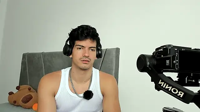 Snapshot of magnusifrit chatting on October 2025 04:31:02 PM magnusifrit online show from October 2025 04:31:02 PM